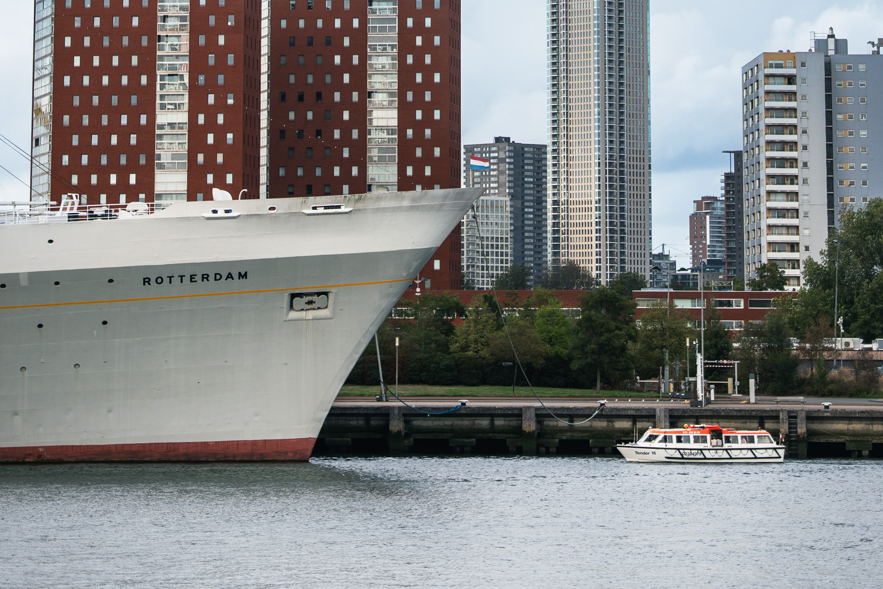 Zuidyard Cruise op de Maas